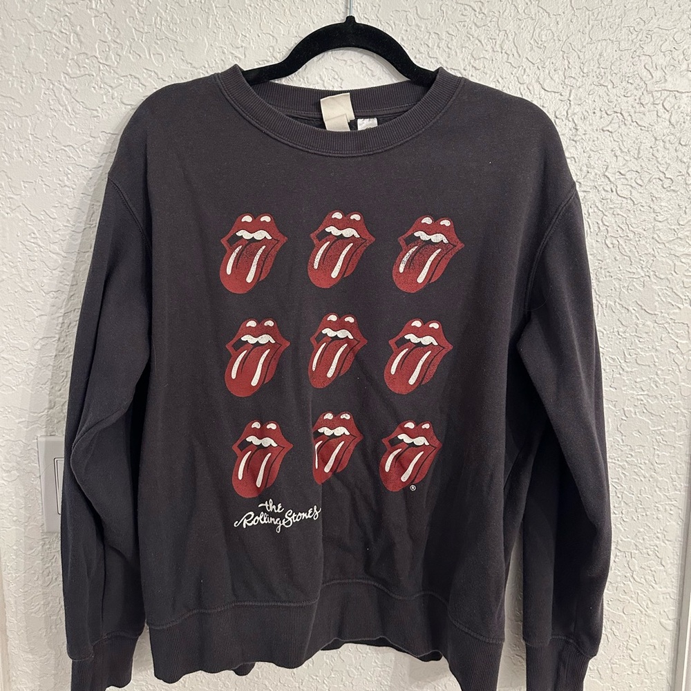 H&M Gray Rolling Stones Graphic Sweater